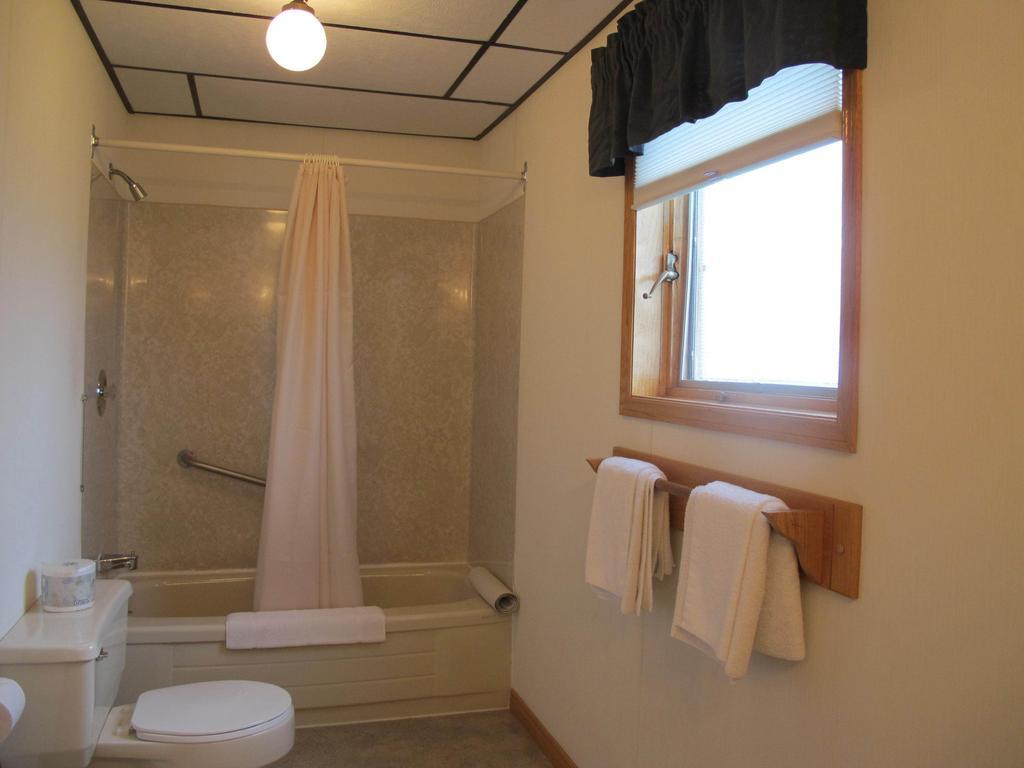 Laurie'S Inn Chéticamp Habitación foto